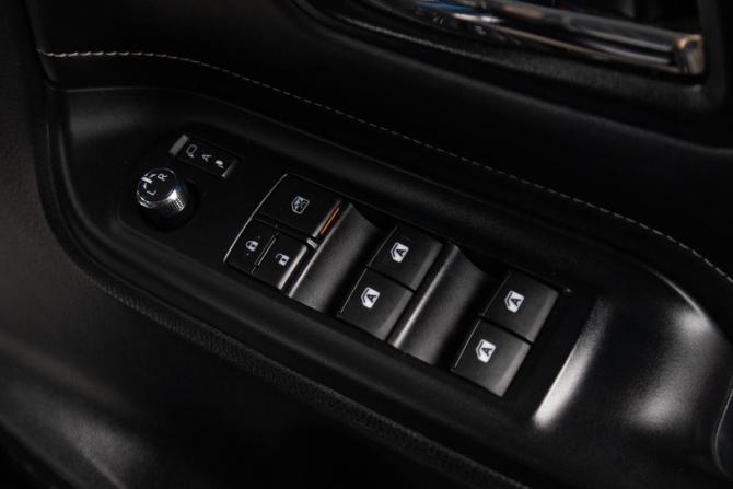 Toyota Esquire I с пробегом 2015 года, цена 2 569 000 рублей, 157232 км, минивэн, Автокод Объявления