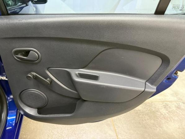 Renault Sandero II с пробегом 2014 года, цена 670 000 рублей, 142892 км, хэтчбек, Автокод Объявления