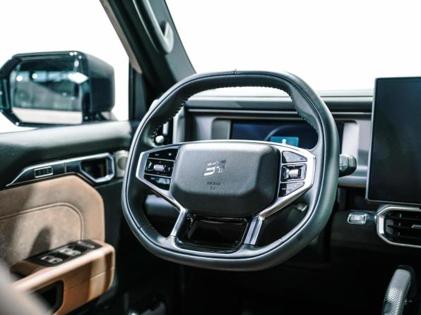 JETOUR T2 с пробегом 2024 года, цена 3 695 000 рублей, 39019 км, внедорожник, Автокод Объявления