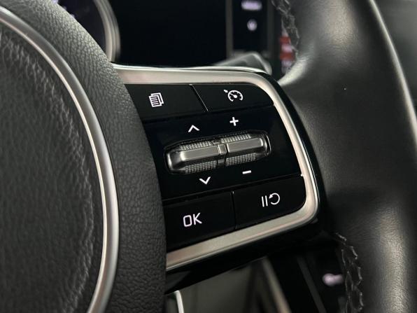 Kia Carnival IV с пробегом 2022 года, цена 2 620 000 рублей, 209833 км, минивэн, Автокод Объявления