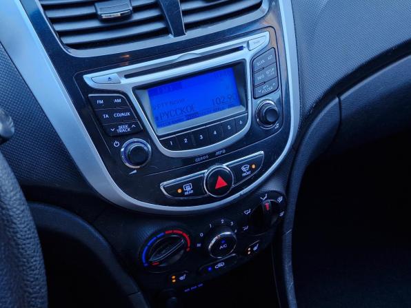 Hyundai Solaris I с пробегом 2014 года, цена 739 000 рублей, 206649 км, седан, Автокод Объявления