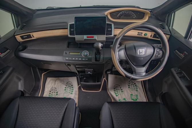 Honda Freed I Рестайлинг с пробегом 2012 года, цена 1 149 000 рублей, 123000 км, компактвэн, Автокод Объявления