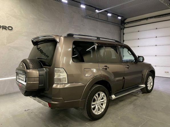 Mitsubishi Pajero IV с пробегом 2011 года, цена 2 099 000 рублей, 143841 км, внедорожник, Автокод Объявления