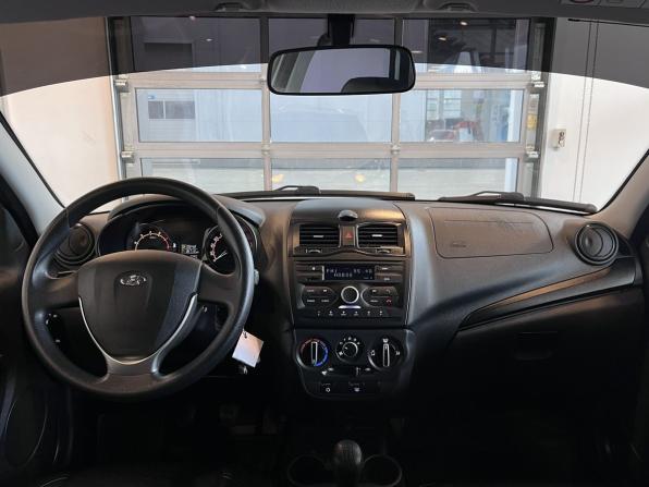 Lada (ВАЗ) Granta I Рестайлинг с пробегом 2023 года, цена 956 000 рублей, 36710 км, лифтбек, Автокод Объявления