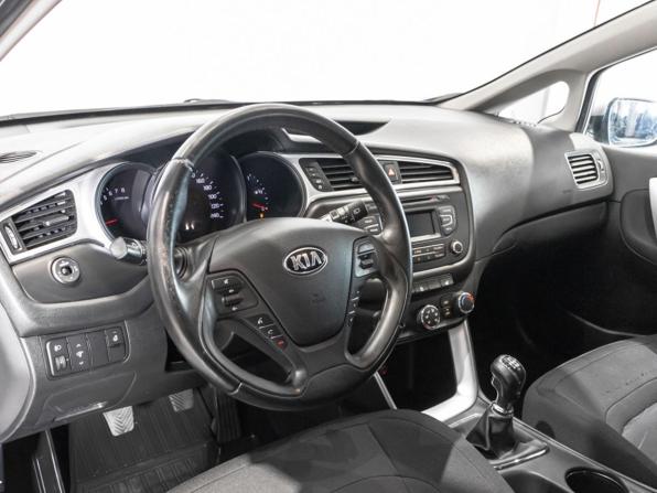 Kia Ceed II Рестайлинг с пробегом 2015 года, цена 1 162 100 рублей, 151312 км, хэтчбек, Автокод Объявления