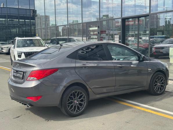Hyundai Solaris I Рестайлинг с пробегом 2016 года, цена 930 000 рублей, 226237 км, седан, Автокод Объявления