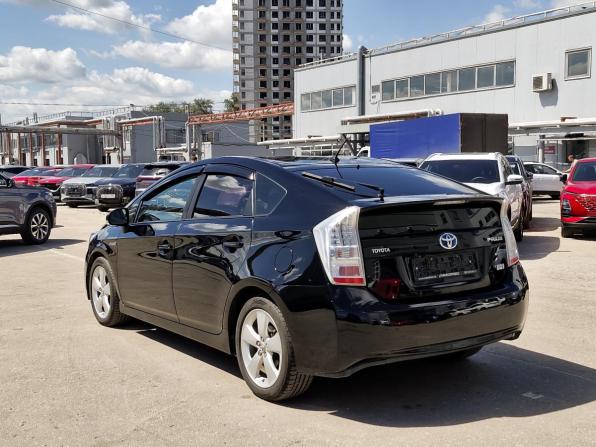 Toyota Prius III (XW30) с пробегом 2010 года, цена 896 000 рублей, 310459 км, лифтбек, Автокод Объявления