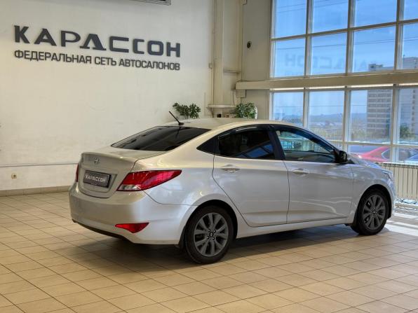 Hyundai Solaris I Рестайлинг с пробегом 2015 года, цена 1 050 000 рублей, 123000 км, седан, Автокод Объявления