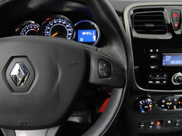 Renault Sandero II с пробегом 2015 года, цена 934 000 рублей, 86707 км, хэтчбек, Автокод Объявления
