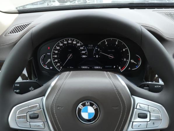 BMW 7 серии VI (G11/G12) с пробегом 2016 года, цена 3 490 000 рублей, 139353 км, седан, Автокод Объявления
