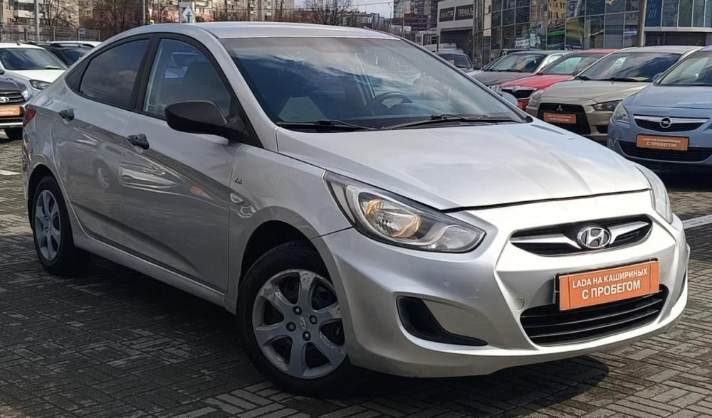 Hyundai Solaris I Челябинск  - изображение 2