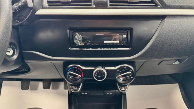 Kia Rio IV с пробегом 2018 года, цена 1 095 000 рублей, 82167 км, седан, Автокод Объявления