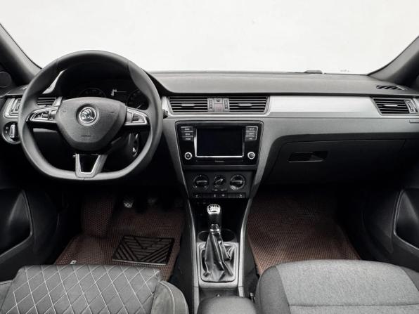 Skoda Rapid I с пробегом 2016 года, цена 704 111 рублей, 279101 км, лифтбек, Автокод Объявления