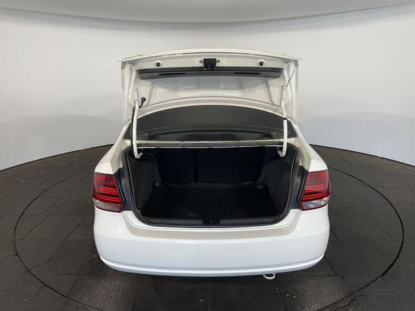 Volkswagen Polo V с пробегом 2013 года, цена 699 900 рублей, 179000 км, седан, Автокод Объявления