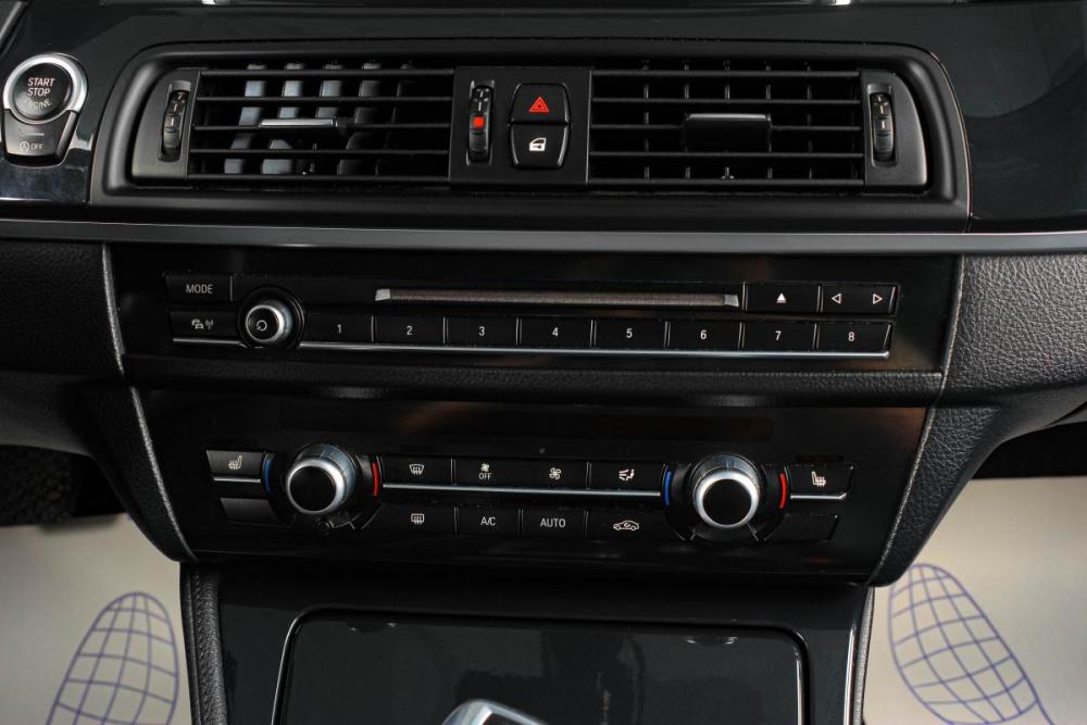 BMW 5 серии VI (F10/F11/F07) Рестайлинг Тюмень  - изображение 17