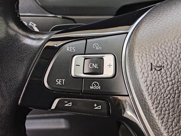 Volkswagen Tiguan II с пробегом 2018 года, цена 3 190 000 рублей, 41951 км, внедорожник, Автокод Объявления
