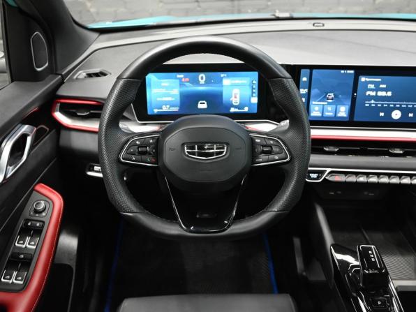 Geely Coolray I Рестайлинг с пробегом 2024 года, цена 2 480 000 рублей, 31845 км, внедорожник, Автокод Объявления