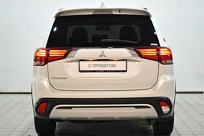 Mitsubishi Outlander III Рестайлинг 3 с пробегом 2021 года, цена 2 300 000 рублей, 112800 км, внедорожник, Автокод Объявления