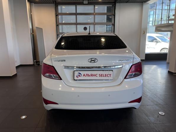 Hyundai Solaris I Рестайлинг с пробегом 2015 года, цена 675 000 рублей, 266663 км, седан, Автокод Объявления