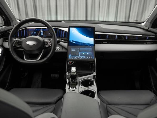 Geely Atlas II с пробегом 2024 года, цена 3 020 000 рублей, 40832 км, внедорожник, Автокод Объявления