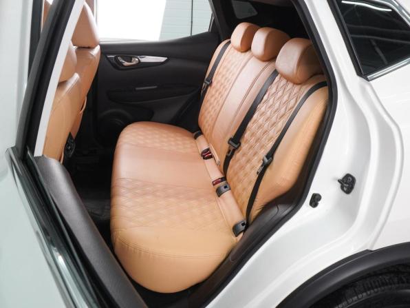 Nissan Qashqai II с пробегом 2018 года, цена 1 696 000 рублей, 145300 км, внедорожник, Автокод Объявления