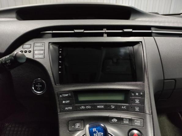 Toyota Prius III Рестайлинг (XW30) с пробегом 2011 года, цена 1 015 000 рублей, 187373 км, лифтбек, Автокод Объявления