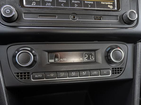 Volkswagen Polo V с пробегом 2013 года, цена 780 000 рублей, 181491 км, седан, Автокод Объявления