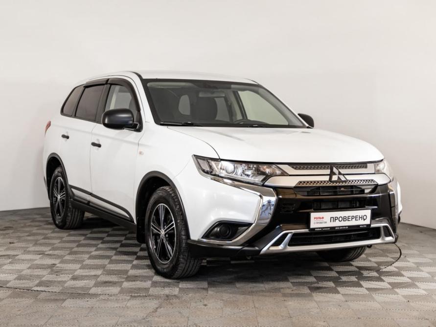 Mitsubishi Outlander III Рестайлинг 3 Санкт-Петербург  - изображение 3