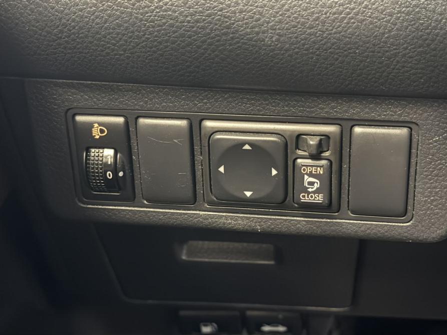 Nissan Tiida I Псков  - изображение 12