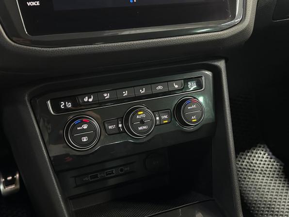 Volkswagen Tiguan II с пробегом 2019 года, цена 1 850 000 рублей, 241700 км, внедорожник, Автокод Объявления