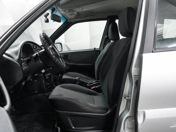 Chevrolet Niva I Рестайлинг с пробегом 2016 года, цена 733 000 рублей, 95000 км, внедорожник, Автокод Объявления