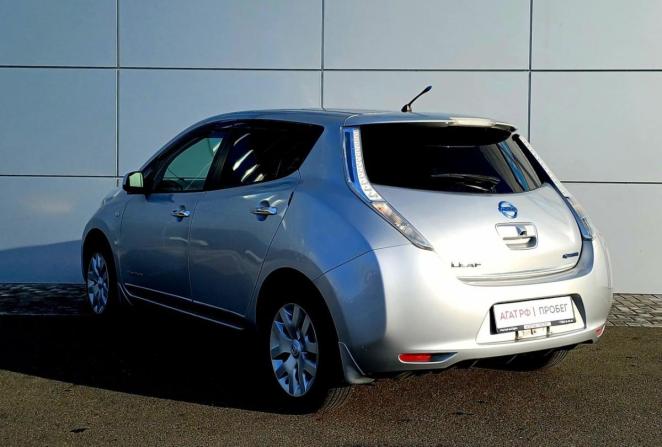 Nissan Leaf I (ZE0/AZE0) с пробегом 2013 года, цена 760 000 рублей, 175616 км, хэтчбек, Автокод Объявления