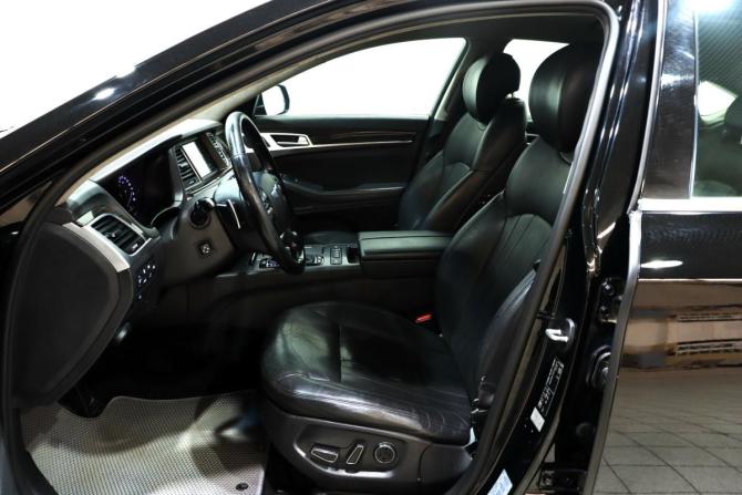 Hyundai Genesis II с пробегом 2015 года, цена 1 620 000 рублей, 265746 км, седан, Автокод Объявления