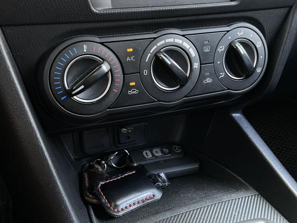 Mazda 3 III (BM) с пробегом 2013 года, цена 1 350 000 рублей, 151987 км, седан, Автокод Объявления