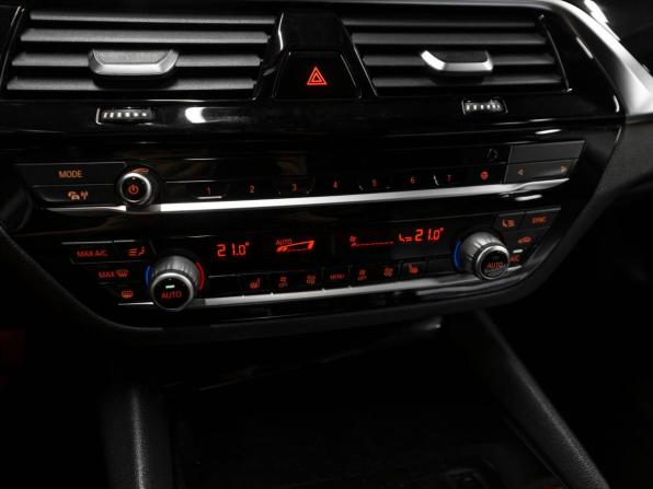 BMW 5 серии VII (G30/G31/G38) с пробегом 2018 года, цена 2 740 000 рублей, 159557 км, седан, Автокод Объявления