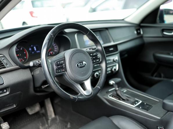 Kia K5 II с пробегом 2017 года, цена 1 899 000 рублей, 71400 км, седан, Автокод Объявления