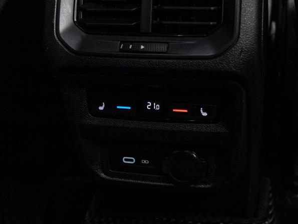 Volkswagen Tiguan II Рестайлинг с пробегом 2021 года, цена 3 199 000 рублей, 150327 км, внедорожник, Автокод Объявления
