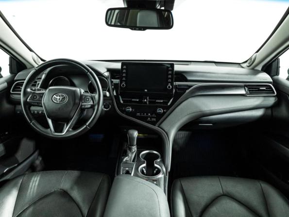 Toyota Camry VIII (XV70) Рестайлинг с пробегом 2021 года, цена 2 960 000 рублей, 139661 км, седан, Автокод Объявления