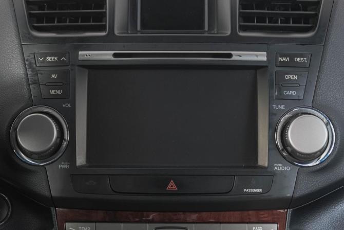 Toyota Highlander II (XU40) Рестайлинг с пробегом 2013 года, цена 2 299 000 рублей, 240000 км, внедорожник, Автокод Объявления