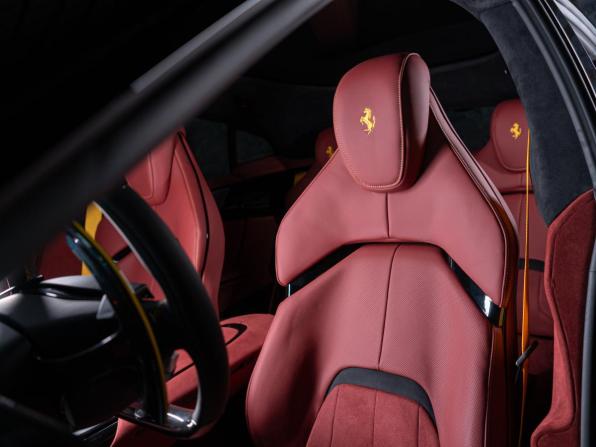 Новый Ferrari Purosangue 2026 года, цена 66 990 000 рублей, внедорожник, Автокод Объявления