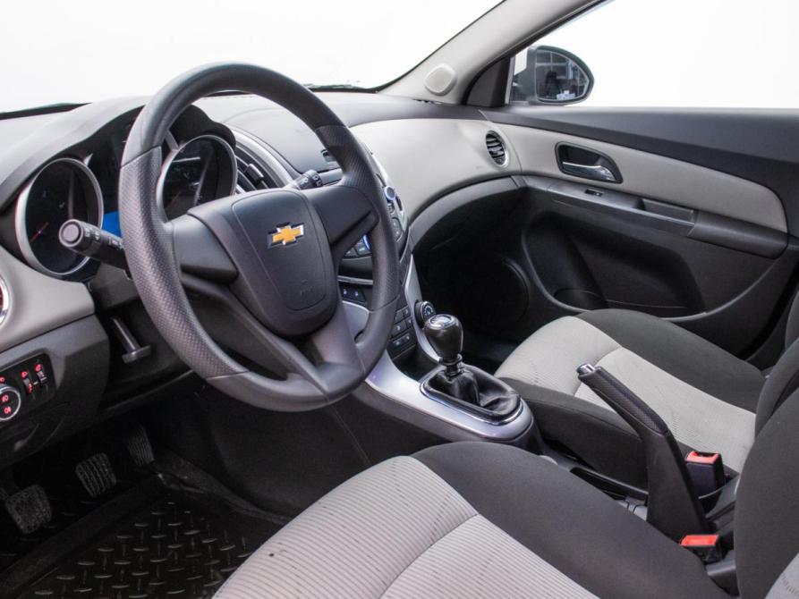 Chevrolet Cruze I Рестайлинг Москва  - изображение 9