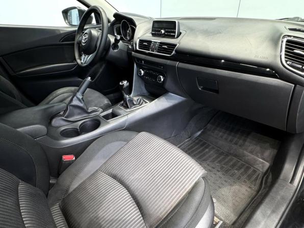 Mazda 3 III (BM) с пробегом 2014 года, цена 1 280 000 рублей, 207053 км, седан, Автокод Объявления