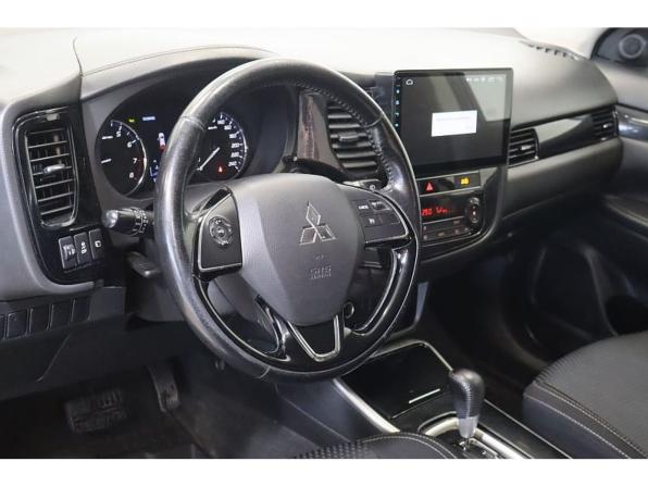 Mitsubishi Outlander III Рестайлинг 3 с пробегом 2020 года, цена 1 919 000 рублей, 140000 км, внедорожник, Автокод Объявления