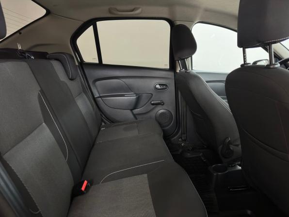 Renault Logan II Рестайлинг с пробегом 2021 года, цена 1 155 000 рублей, 131915 км, седан, Автокод Объявления