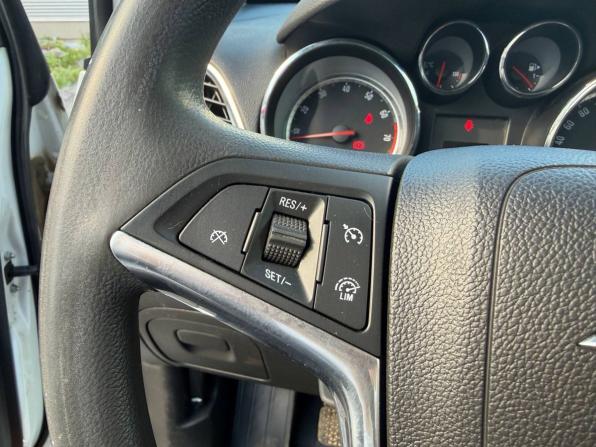 Opel Mokka I с пробегом 2014 года, цена 995 000 рублей, 171309 км, внедорожник, Автокод Объявления
