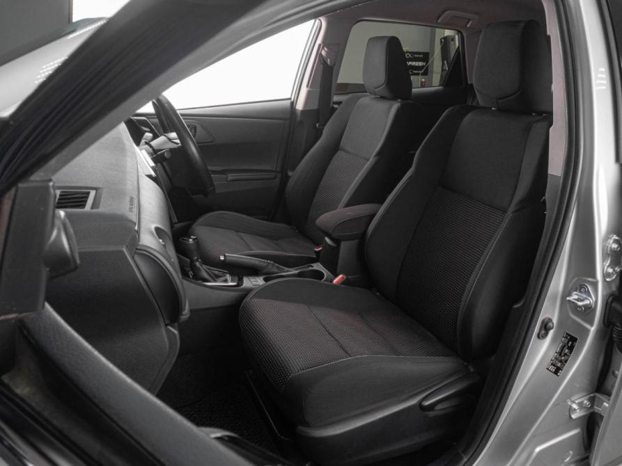 Toyota Auris II Рестайлинг Тюмень  - изображение 12