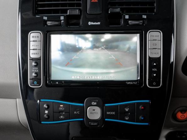 Nissan Leaf I (ZE0/AZE0) с пробегом 2010 года, цена 519 000 рублей, 122799 км, хэтчбек, Автокод Объявления