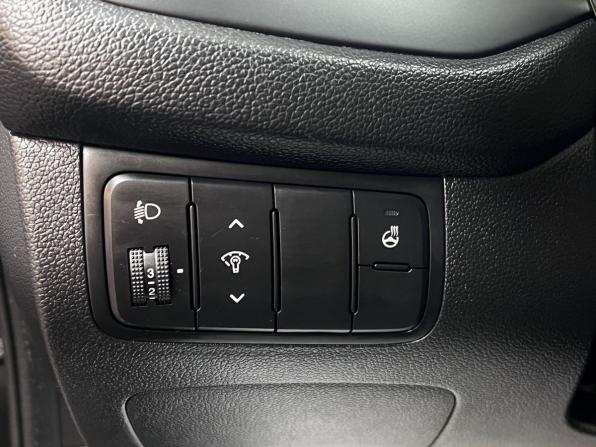 Kia Ceed II Рестайлинг с пробегом 2017 года, цена 1 395 000 рублей, 73132 км, универсал, Автокод Объявления