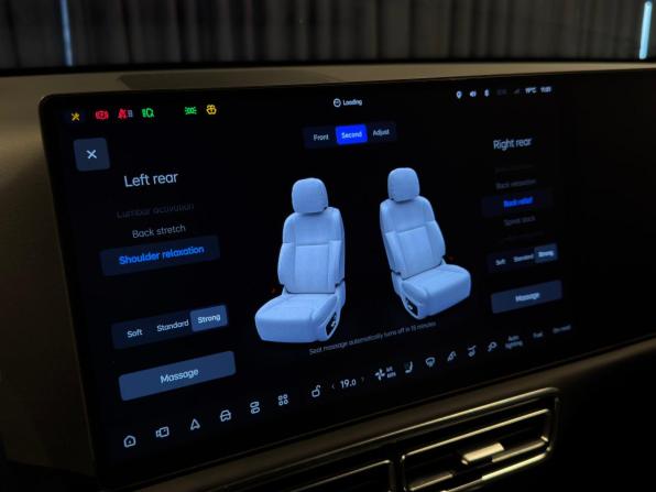 Li Auto (Lixiang) L9 I с пробегом 2024 года, цена 8 800 000 рублей, 31853 км, внедорожник, Автокод Объявления