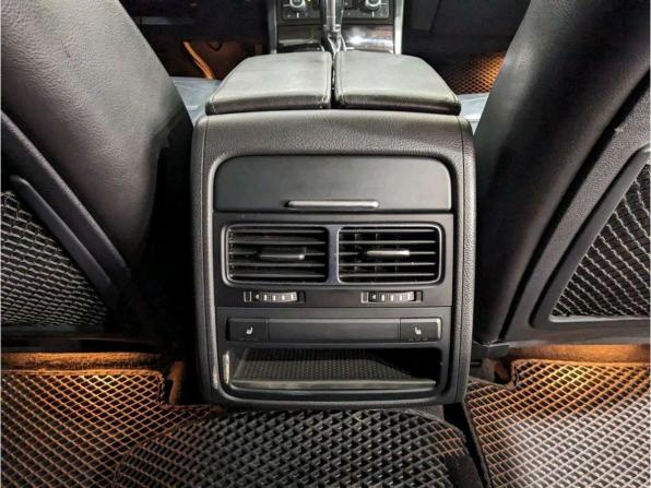 Volkswagen Touareg II Рестайлинг с пробегом 2016 года, цена 2 595 000 рублей, 248985 км, внедорожник, Автокод Объявления